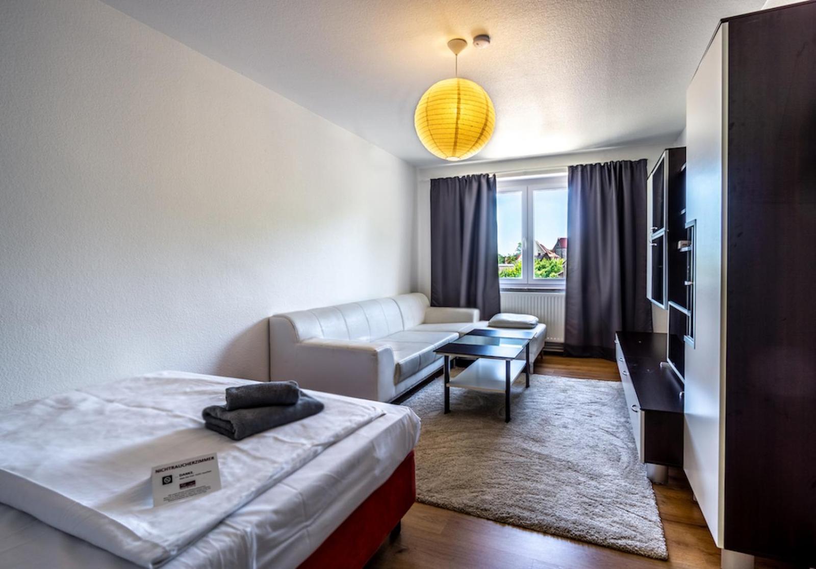 Sl'Otel Budget Бернбург Экстерьер фото