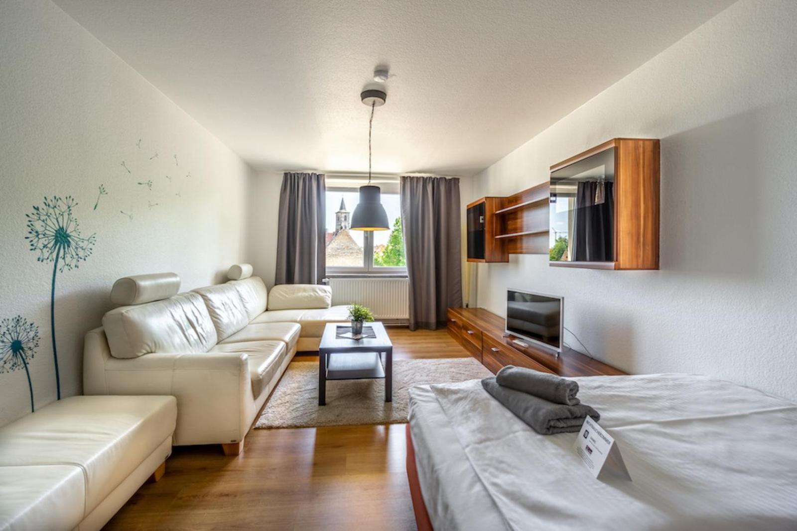 Sl'Otel Budget Бернбург Экстерьер фото
