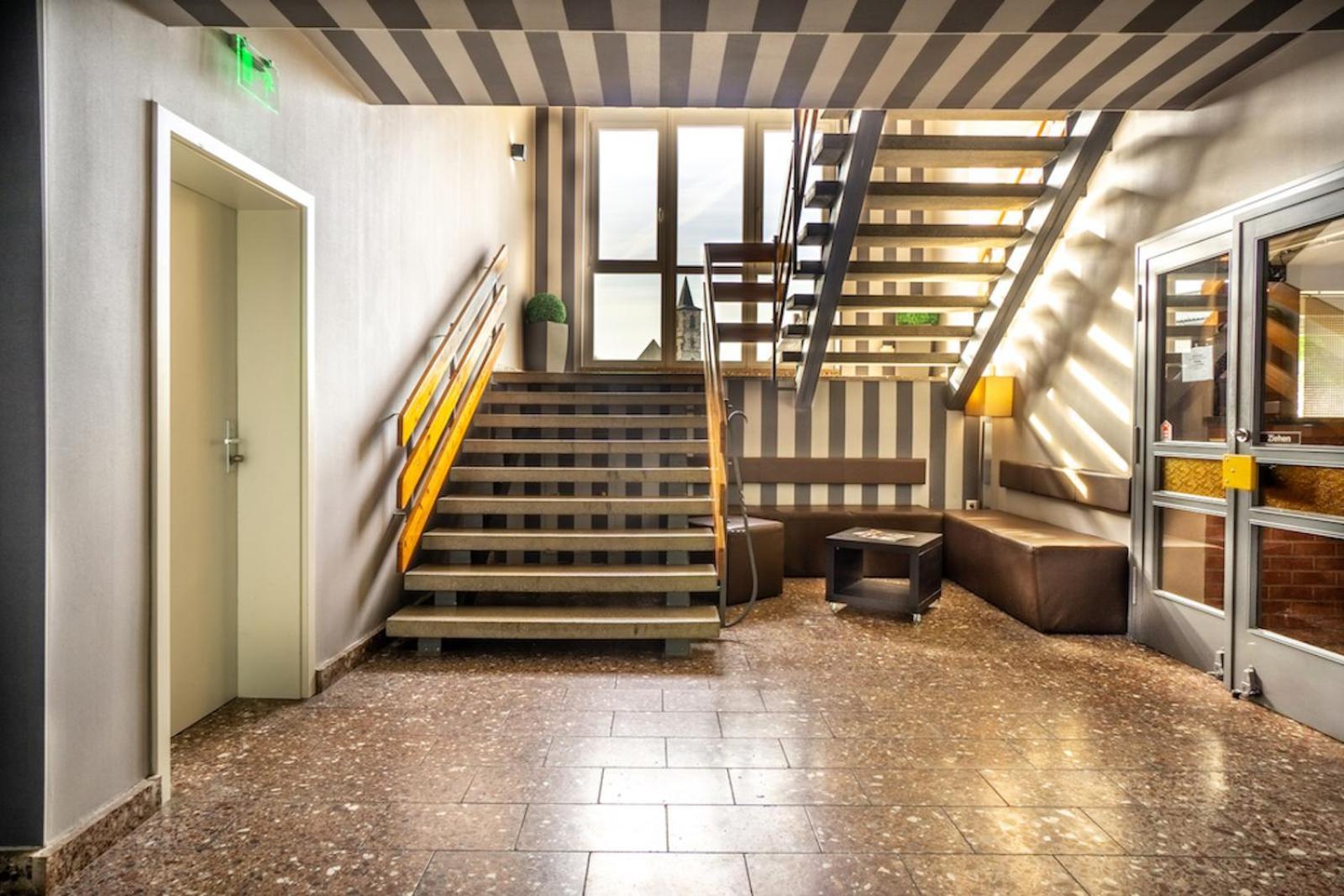 Sl'Otel Budget Бернбург Экстерьер фото