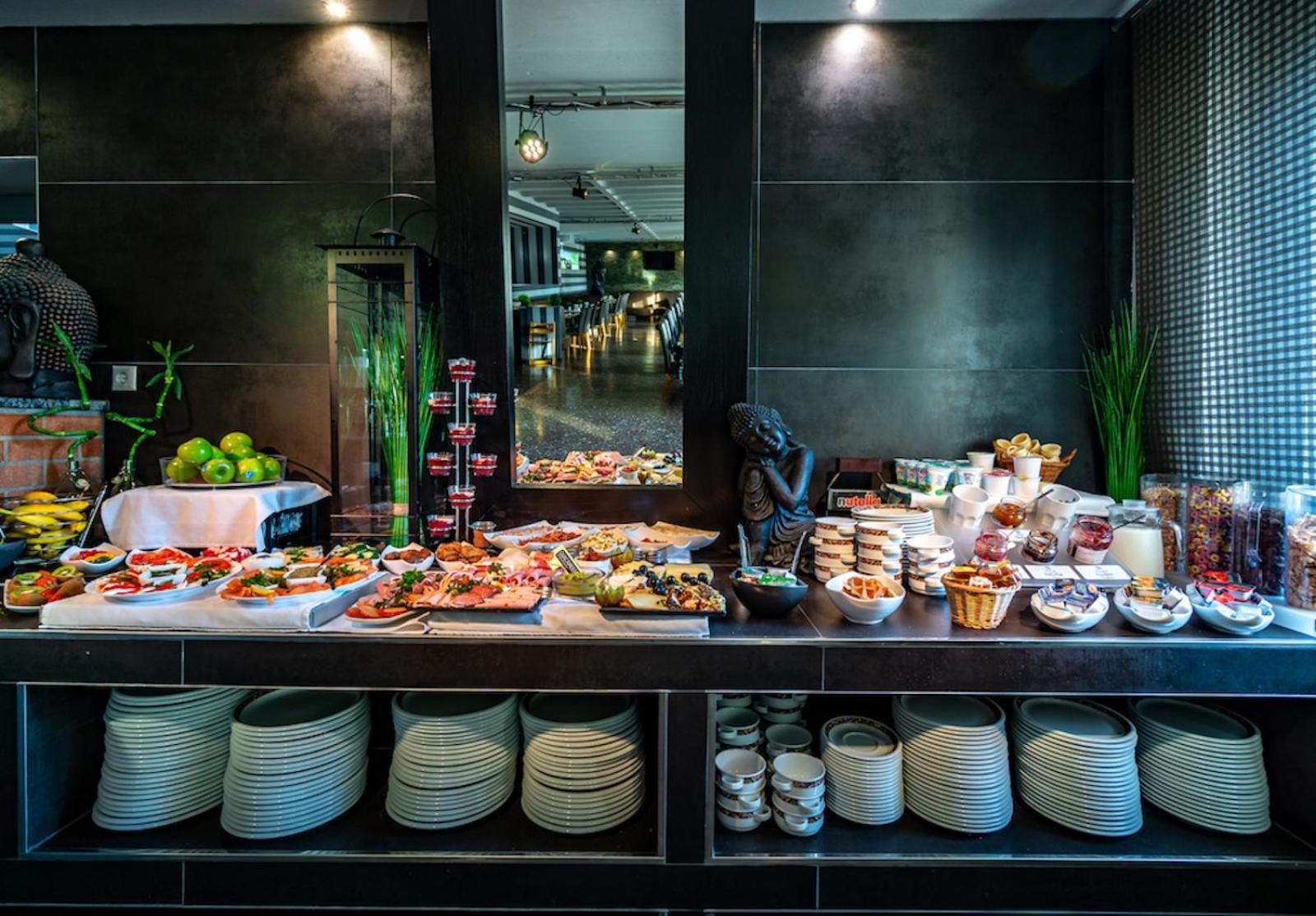 Sl'Otel Budget Бернбург Экстерьер фото