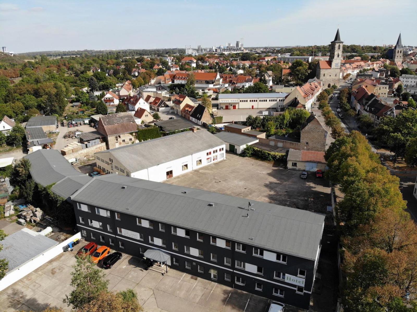 Sl'Otel Budget Бернбург Экстерьер фото
