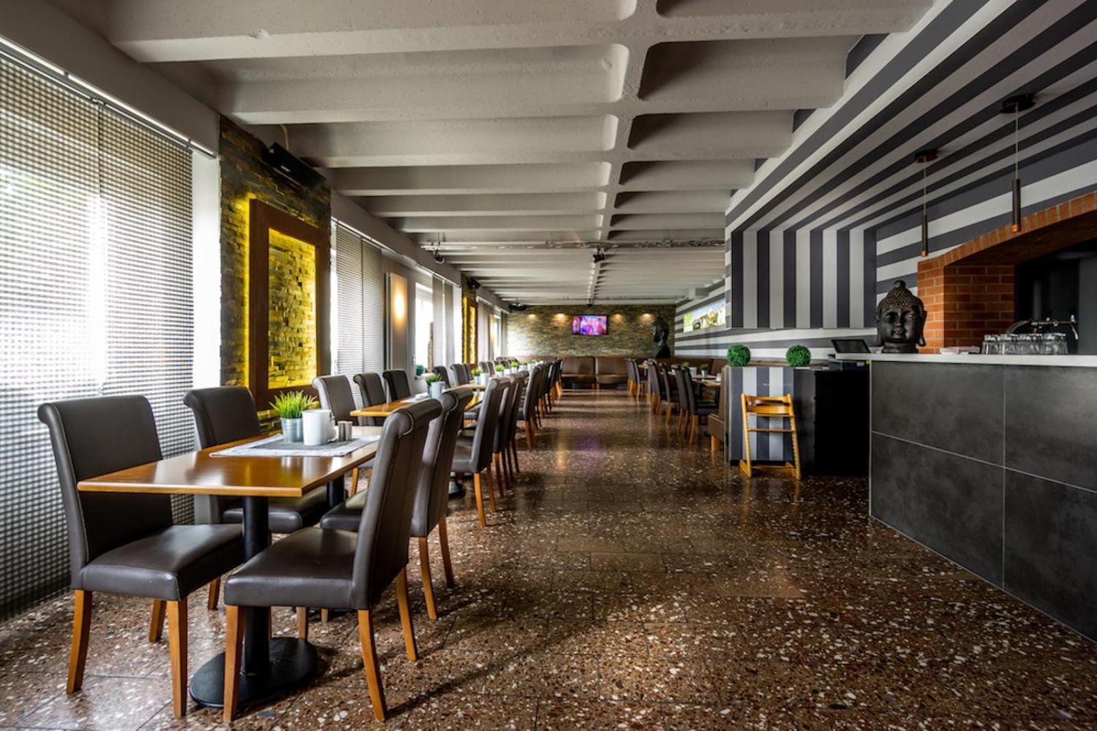 Sl'Otel Budget Бернбург Экстерьер фото