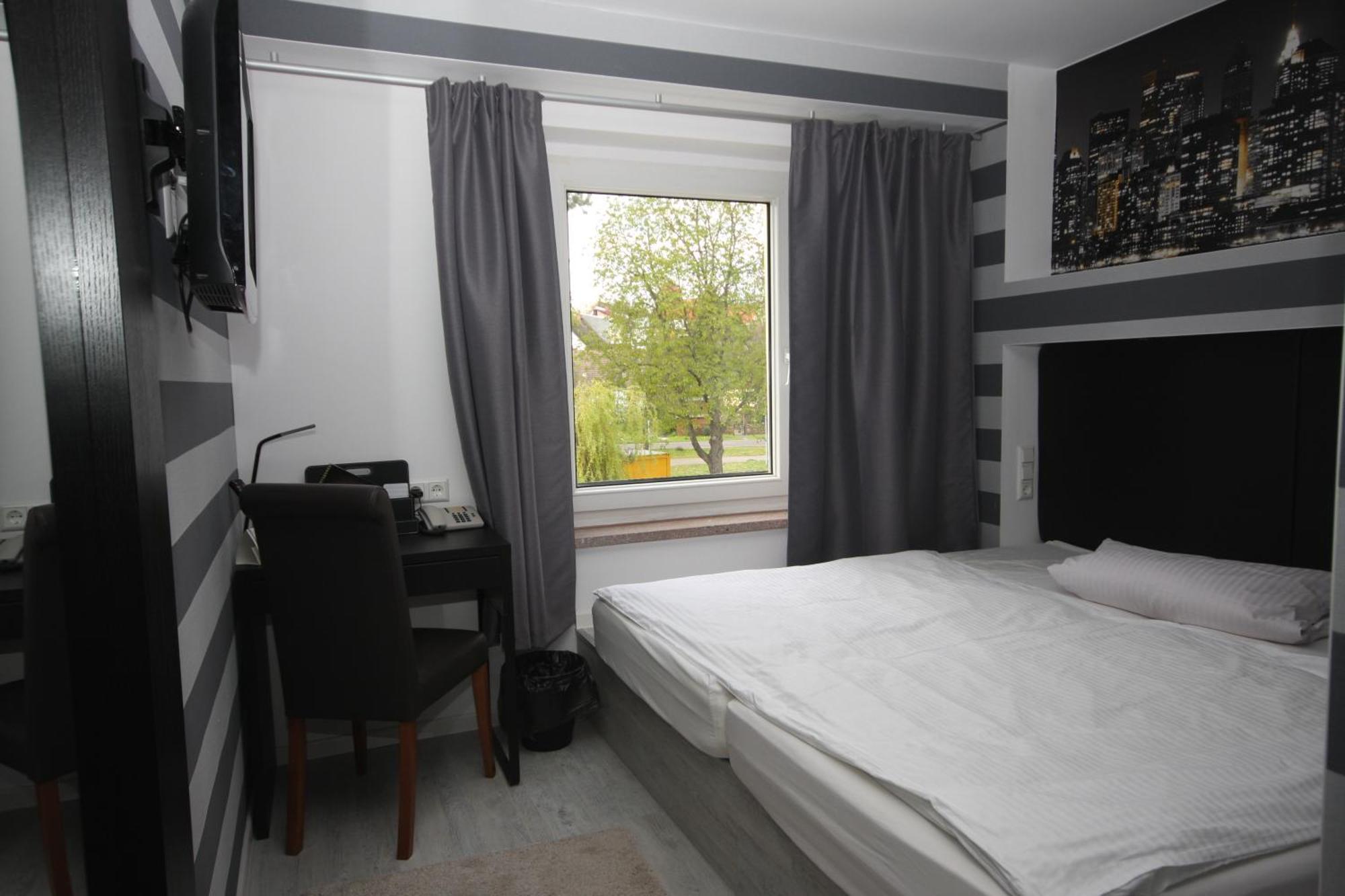 Sl'Otel Budget Бернбург Номер фото