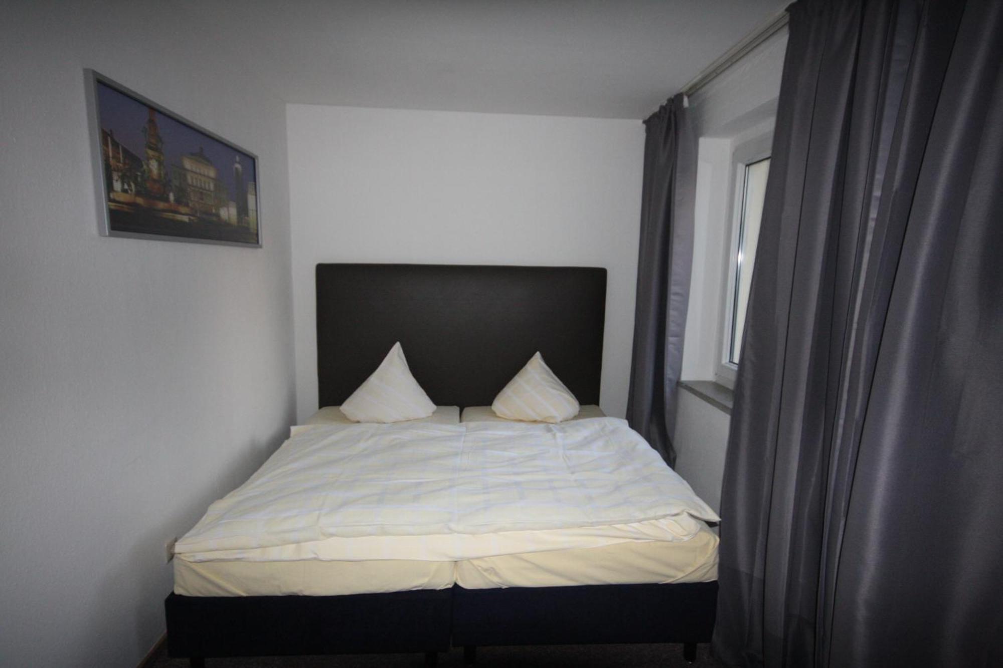 Sl'Otel Budget Бернбург Номер фото