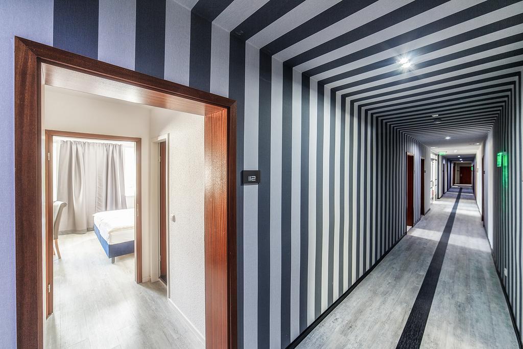 Sl'Otel Budget Бернбург Номер фото