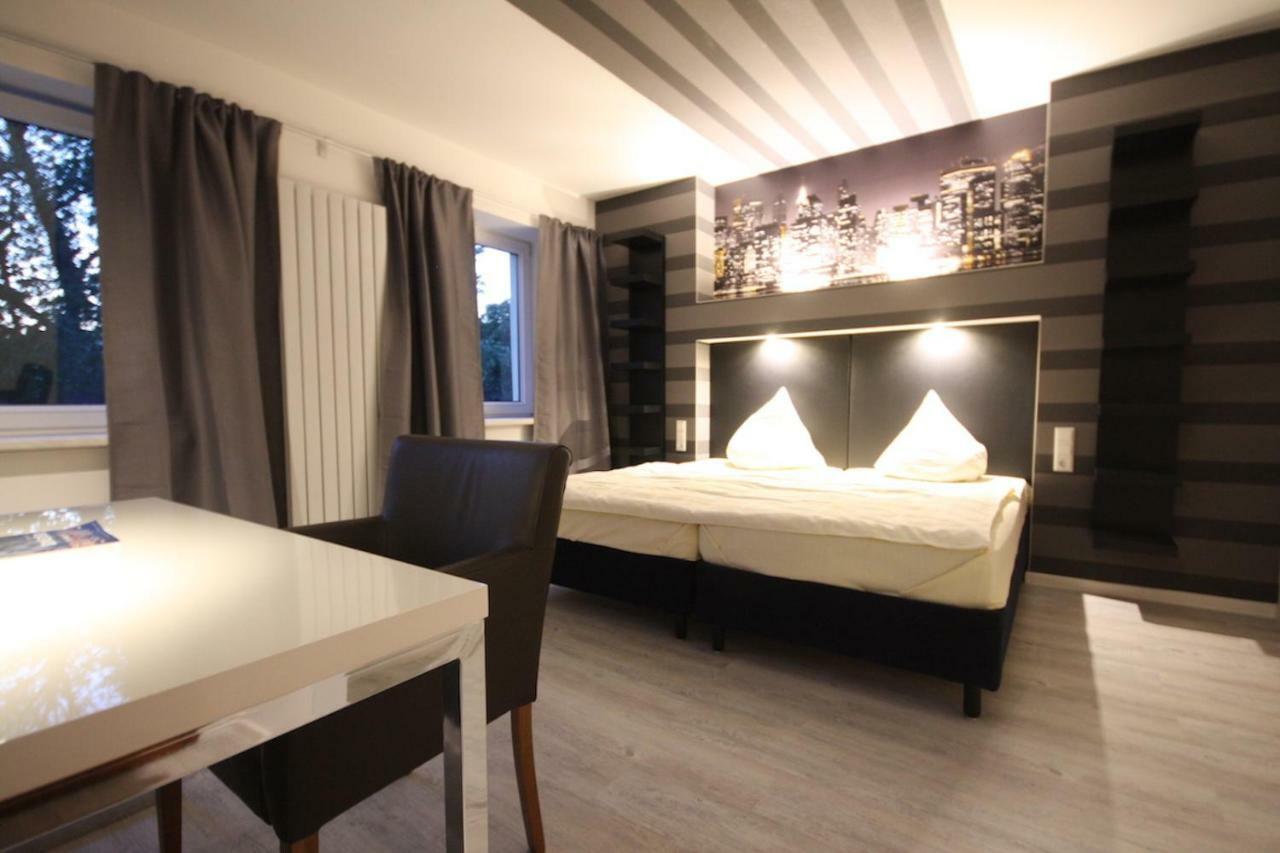 Sl'Otel Budget Бернбург Экстерьер фото