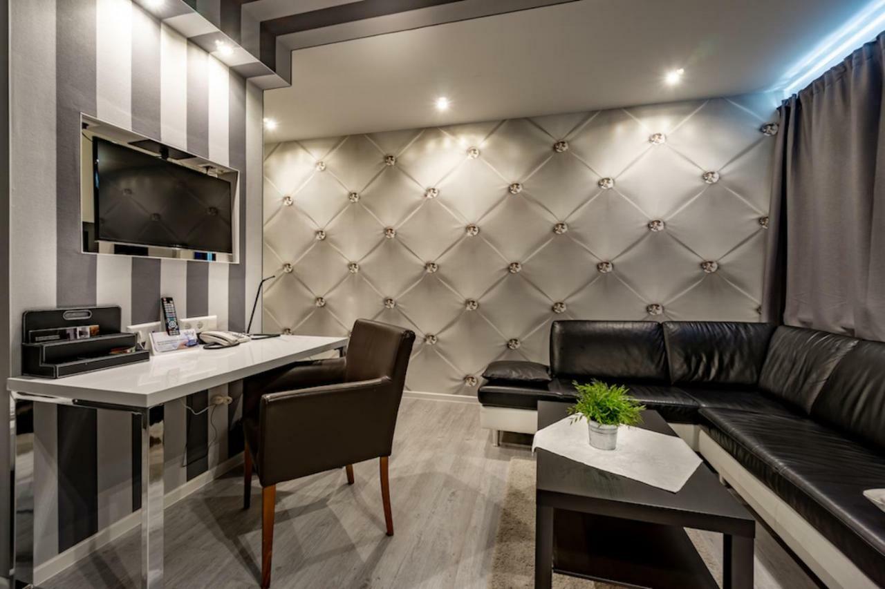 Sl'Otel Budget Бернбург Экстерьер фото